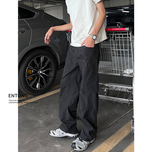 黑色潮流复古薄款弯刀休闲裤