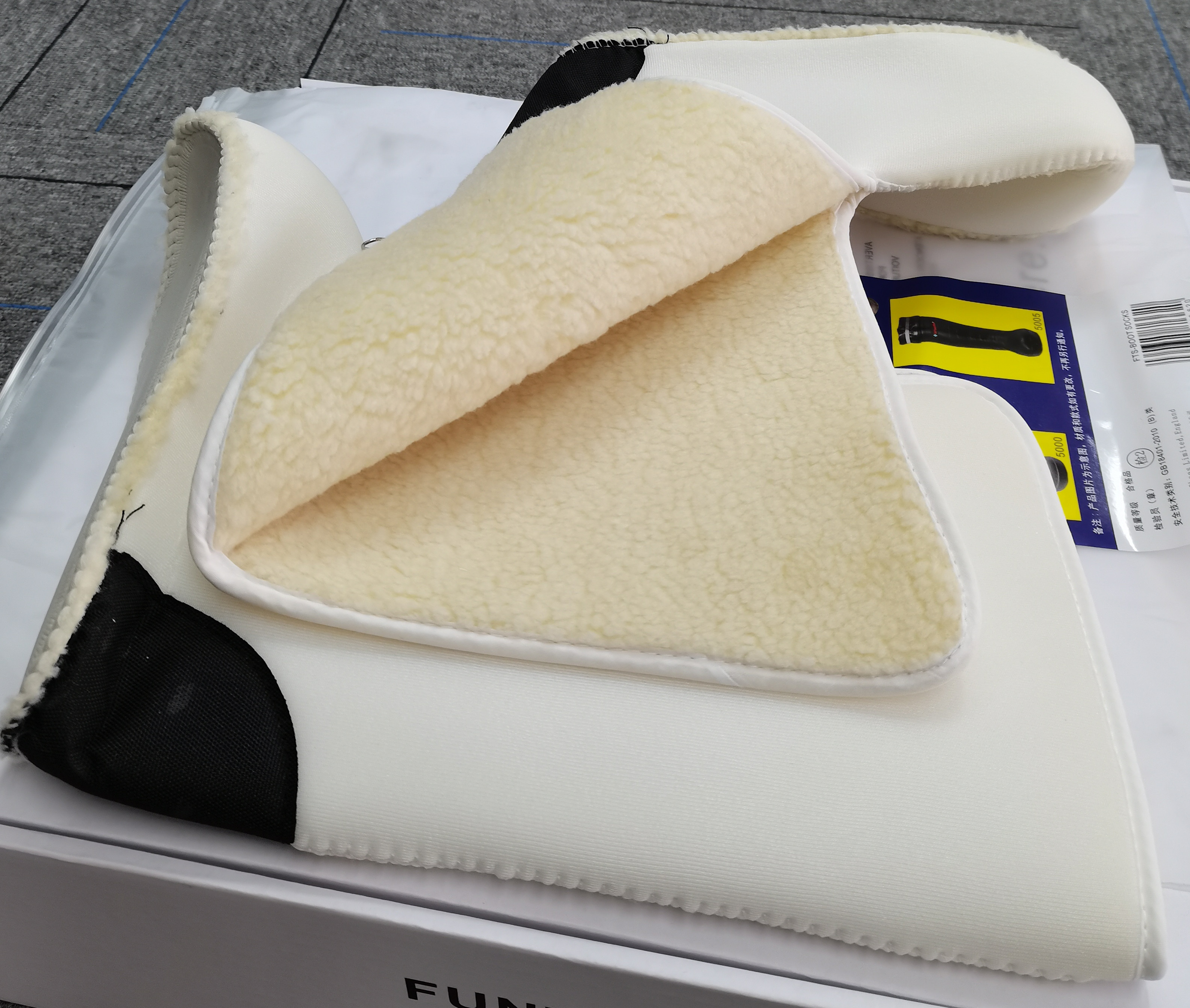 英国范特仕保暖鞋袜鞋套