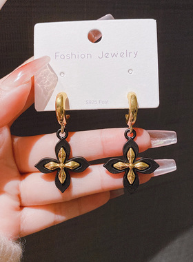 法式复古几何C形黑色花朵耳钉小众设计高级感独特百搭耳环耳饰品