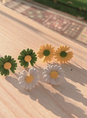 韩国网红小雏菊花朵耳环女S925银针气质简约耳钉2020春季新款耳饰