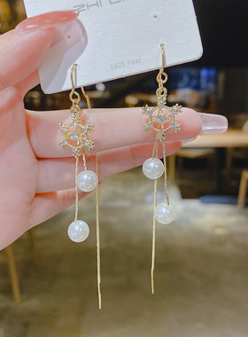 红色珍珠长款雪花耳线女网红ins百搭耳饰高级感925东大门银针耳环