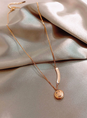 韩国ins潮网红笑脸项链女锁骨链气质吊坠短款钛钢颈链不退色饰品