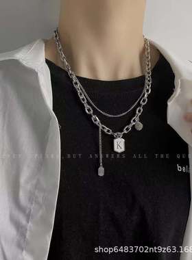欧美ins个性潮K字母嘻哈方牌双层钛钢项链女小众设计感百搭吊坠女