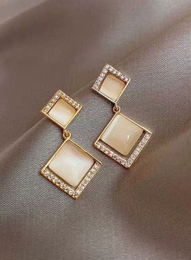 s925银针网红猫眼石方形耳环女潮韩国气质网红百搭耳钉冷淡风耳饰