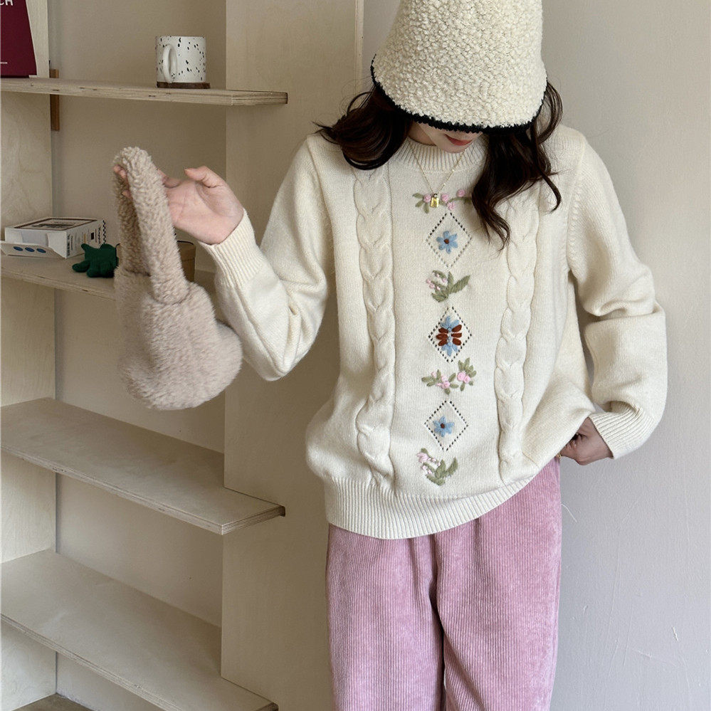 花路人 花朵刺绣甜美麻花针织衫女软糯宽松复古圆领古着毛衣内搭