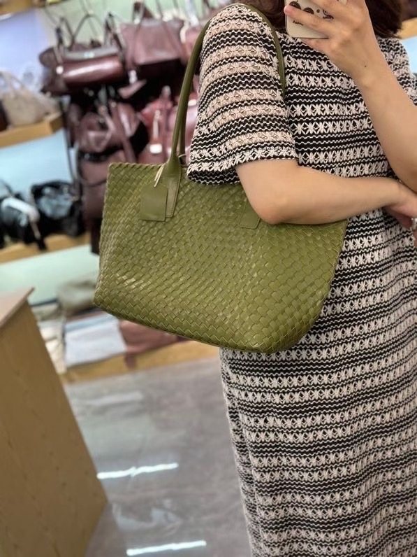 明星同款头层牛皮编织女包2025新款百搭托特包大容量通勤单肩大包