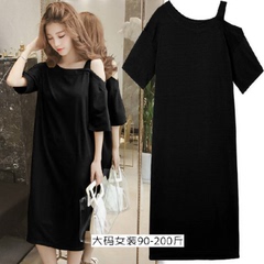 Large women's off shoulder dress women's spring and summer Korean medium length T-shirt women's 200 kg skirt loose over the knee long skirt