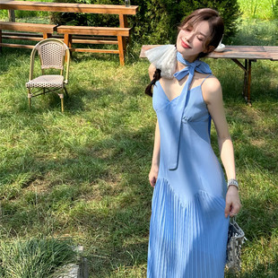 le rouge周美美 静谧蓝仙子度假超大裙摆褶皱围巾飘带吊带连衣裙
