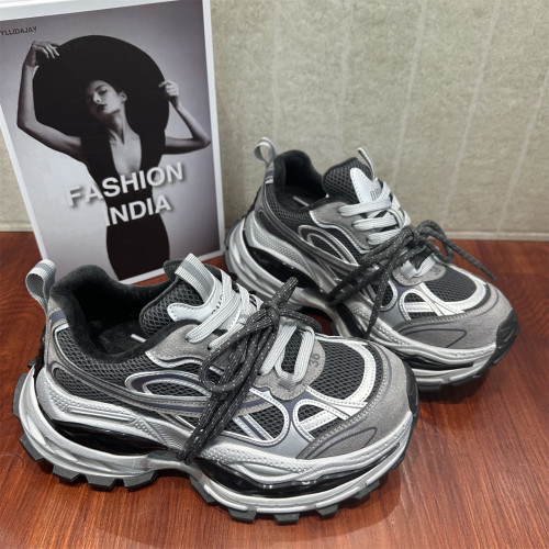 冬季加绒厚底增高复古女老爹鞋