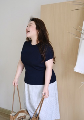 03/08早春新品韩系简约百搭圆领套头针织短袖上衣