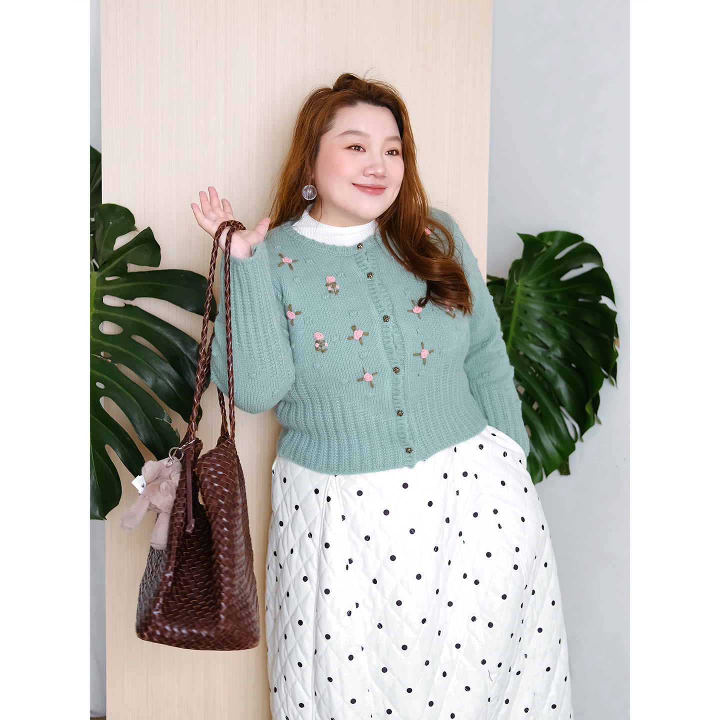 zooobaby12/08韩系简约立体花朵圆领针织开衫女显瘦收腰毛衣外套