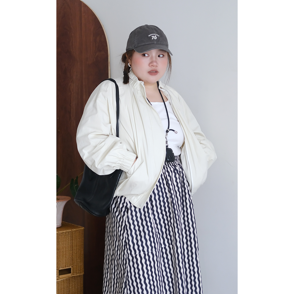 08/28晚八点  设计感韩系廓形纯色夹克外套上衣