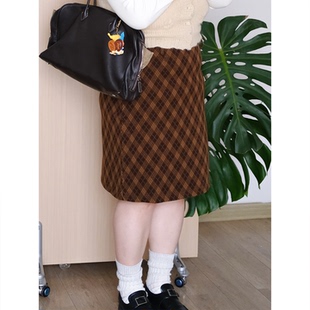 zooobaby11 百搭半身裙 24韩系简约格纹A字裙复古长款