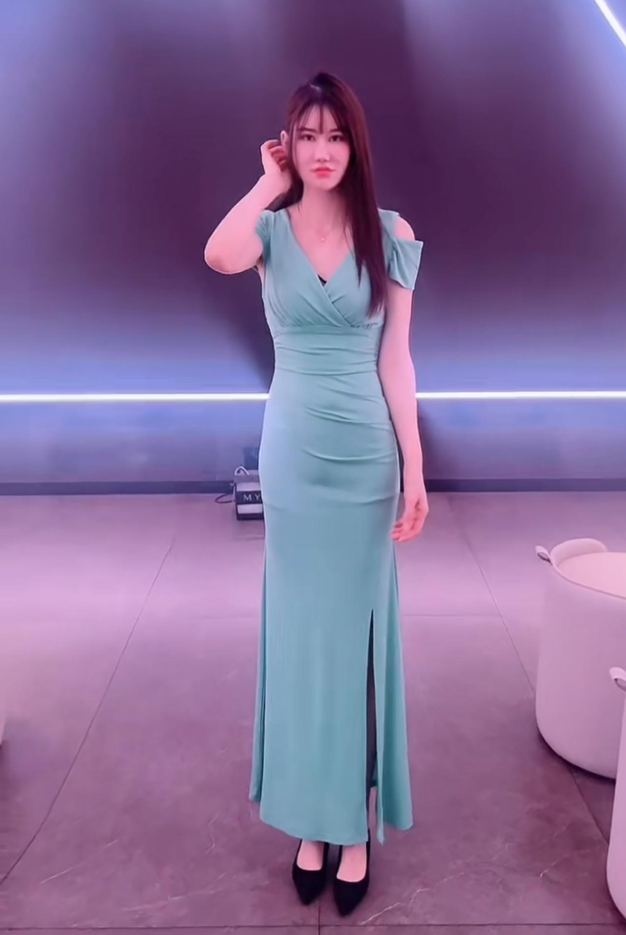 2025新款气质晚礼服高级感性感连衣裙女夜总会足浴工作服技师长裙