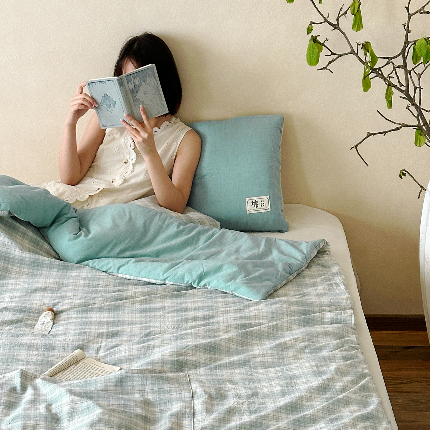 全棉水洗棉格子抱枕被子二合一枕