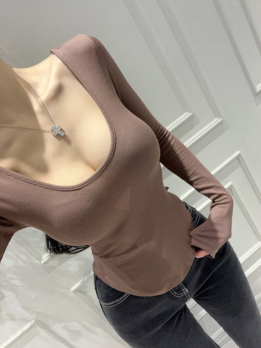 韩国东大门春秋性感U领长袖T恤女装修身打底衫内搭不规则短款上衣