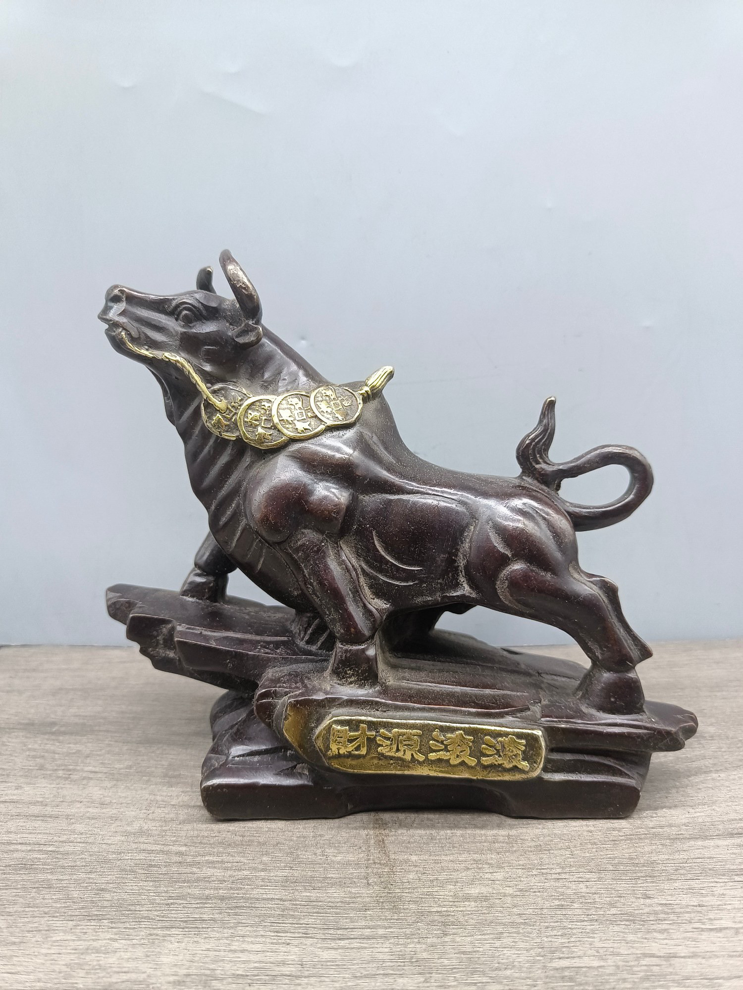 明天十二生肖牛运势(生肖牛明日运势水墨)