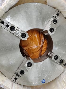 630四爪自定心卡盘K12630A，大孔260，止口连接。天牌，不包邮价