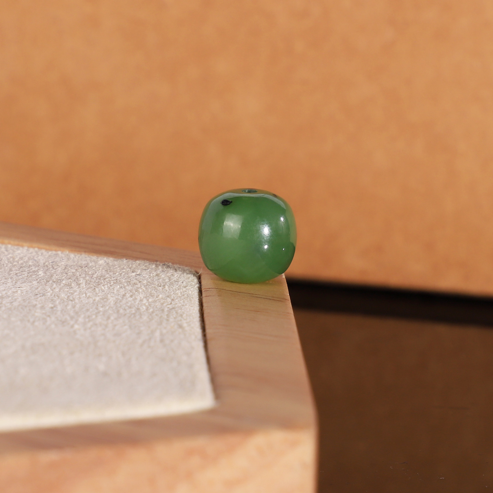 天然俄料乌兰海碧玉苹果绿老型珠散珠10.3x9.4mm 2323号 精工配珠