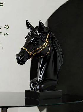 马到成功酒柜电视柜摆件高级感