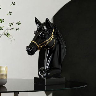 马到成功酒柜电视柜摆件高级感客厅餐边玻璃柜轻奢高档装饰品