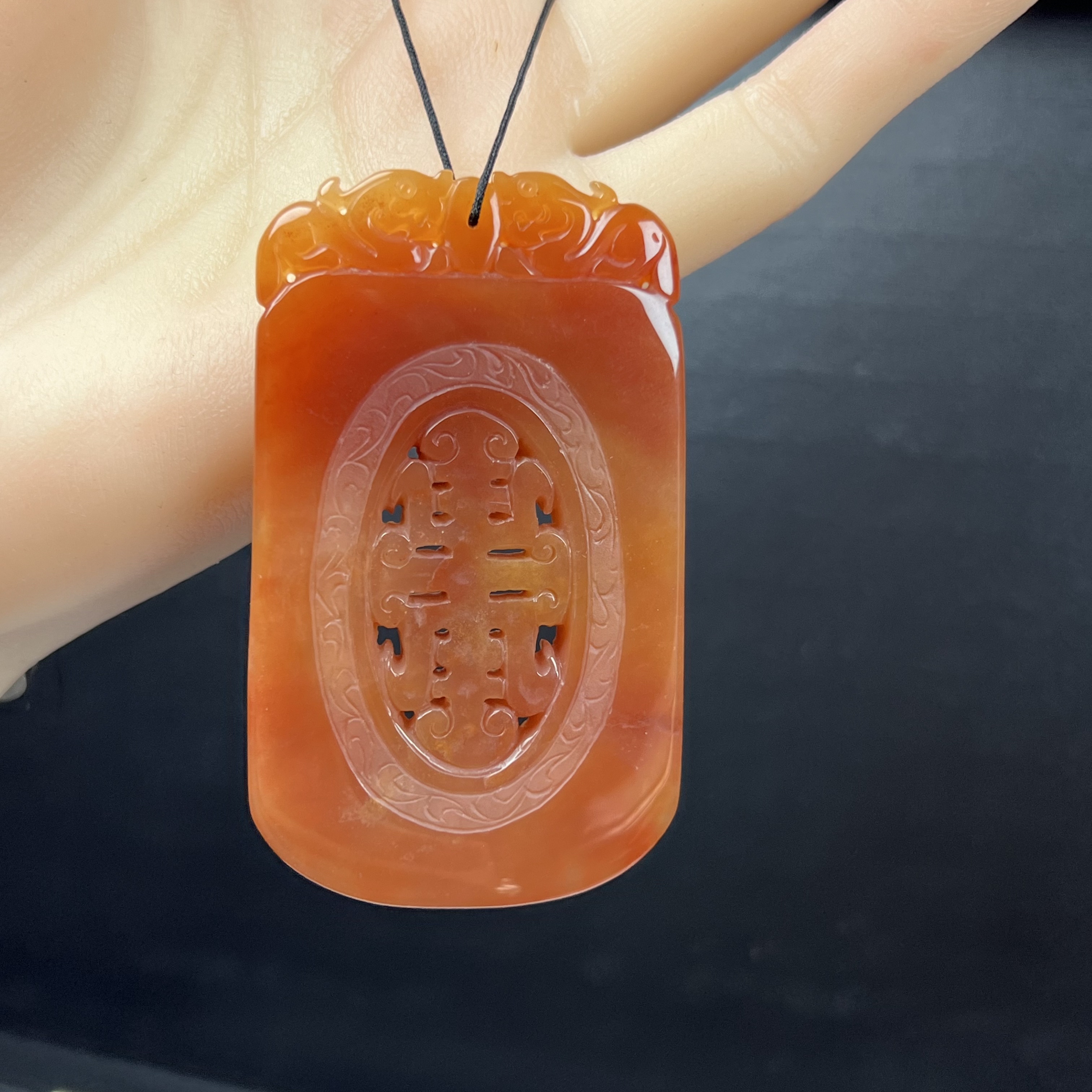 瑞皇翠 天然玉石精品云南黄龙玉草皮料仿古寿牌吊坠毛衣链证书
