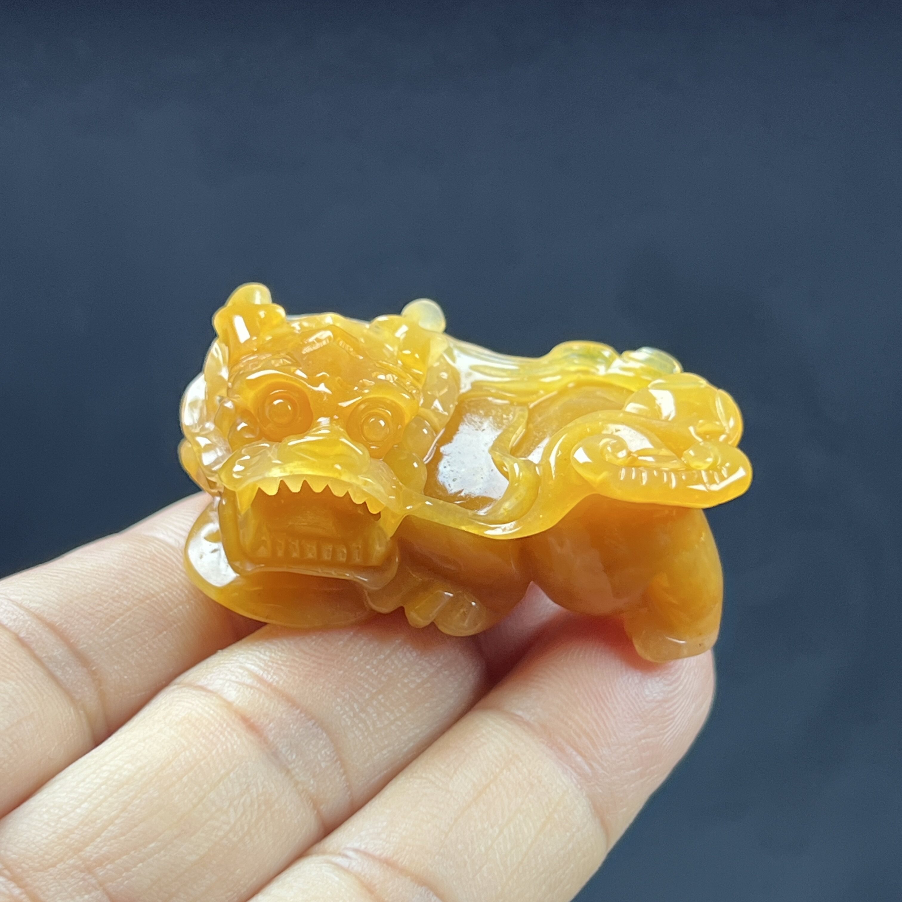 天然玉石精品珠宝 缅料黄龙玉霸王貔貅吊坠 鸡油黄毛衣链玉佩送礼
