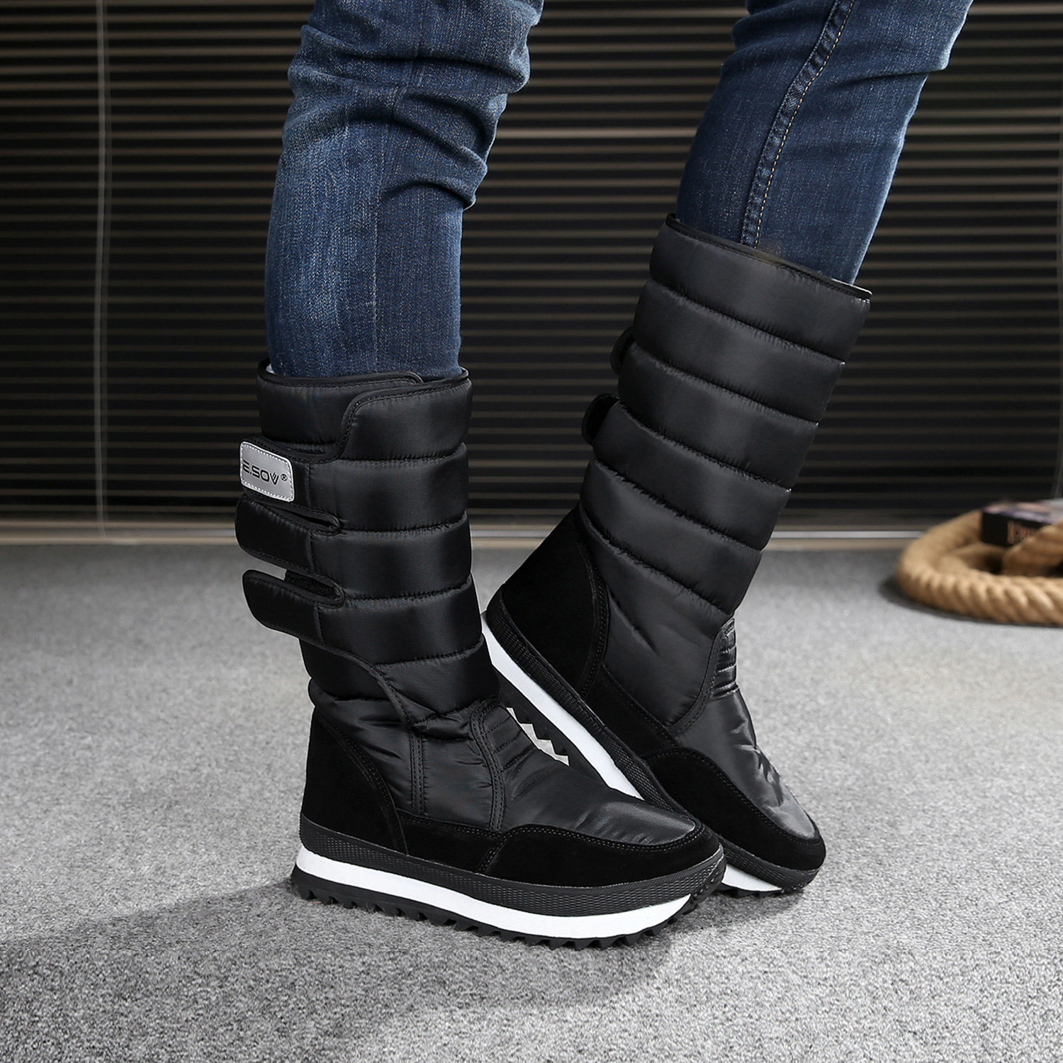 冬季时尚保暖防水防滑高筒雪地鞋