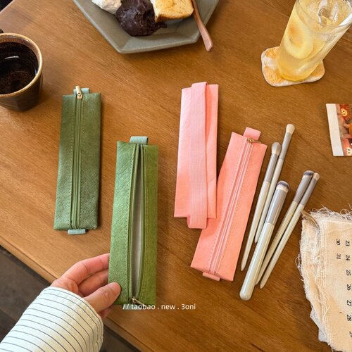 小众日式玩法～杜邦牛皮小号日常笔袋也适用于小化妆刷子存放收纳