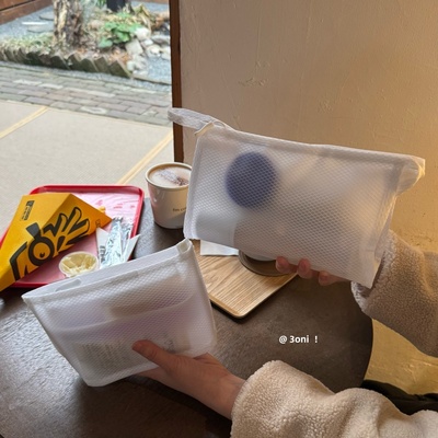 入手：质感hen可收纳袋！极简白EVA防水女生旅游化妆品浴室洗漱包
