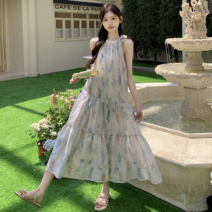 蓝色晕染无袖挂脖连衣裙女2025夏季新款法式绝美海边度假仙女长裙图片