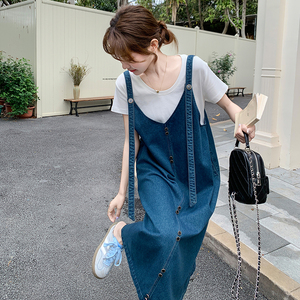 深蓝色牛仔背带连衣裙女2025夏季新款韩版T恤上衣长裙