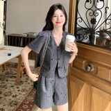 【现货】2026夏季新品灰色条纹短裤两件套005-698-P130-K188，女装套装/套裙，浙宝005