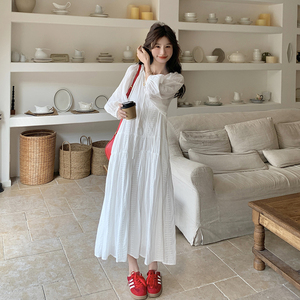清纯系松弛感穿搭白色连衣裙女2025春夏新款独特漂亮超好看a字裙图片