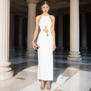 小众轻奢白色挂脖露背镂空连衣裙名媛气质修身显瘦生日派对晚礼服