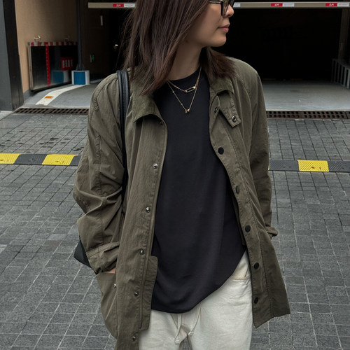 翻领工装上衣夹克短外套女春秋