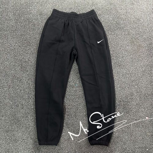 耐克女子加绒宽松收脚运动休闲