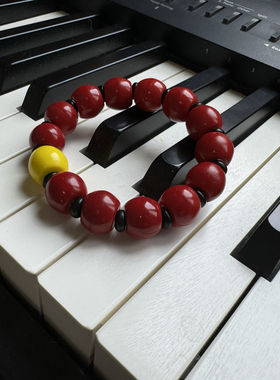 藏传牛血红老雪巴鼓珠手钏（直径1约1.4搭配藏传黄雪巴鼓珠1.45）