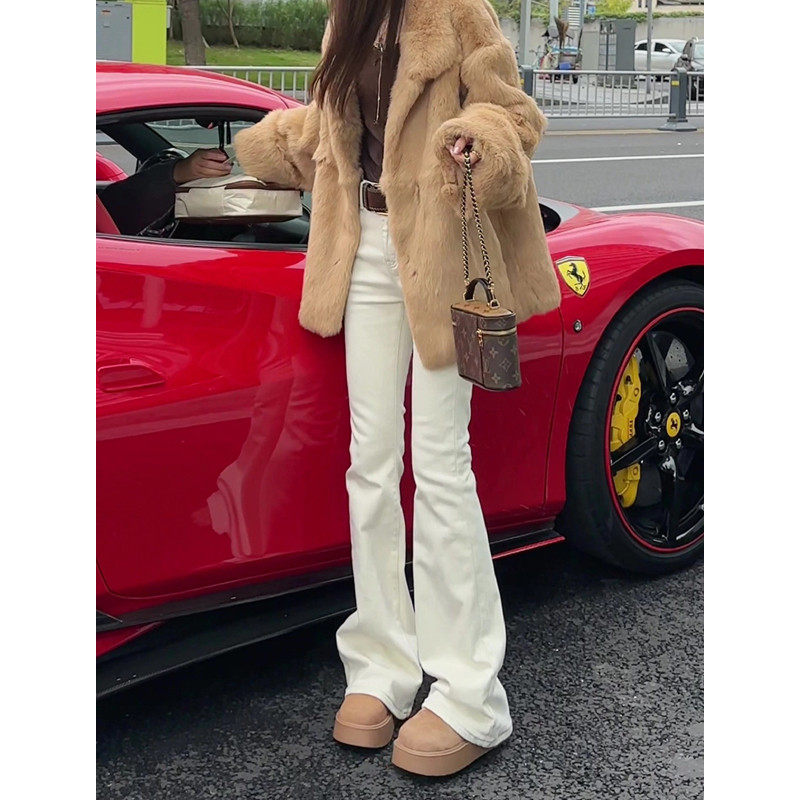 白色微喇牛仔裤女加绒秋冬2025新款高腰弹力显瘦直筒修身喇叭裤子