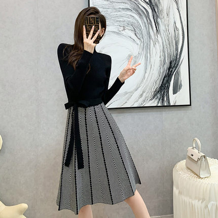 仙女大码显瘦针织连衣裙女2022秋冬季长袖中长款高腰A字毛衣裙子