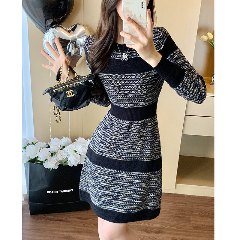 十三行女装新款名媛小香风针织连衣裙女长袖显瘦A字内搭毛衣裙子