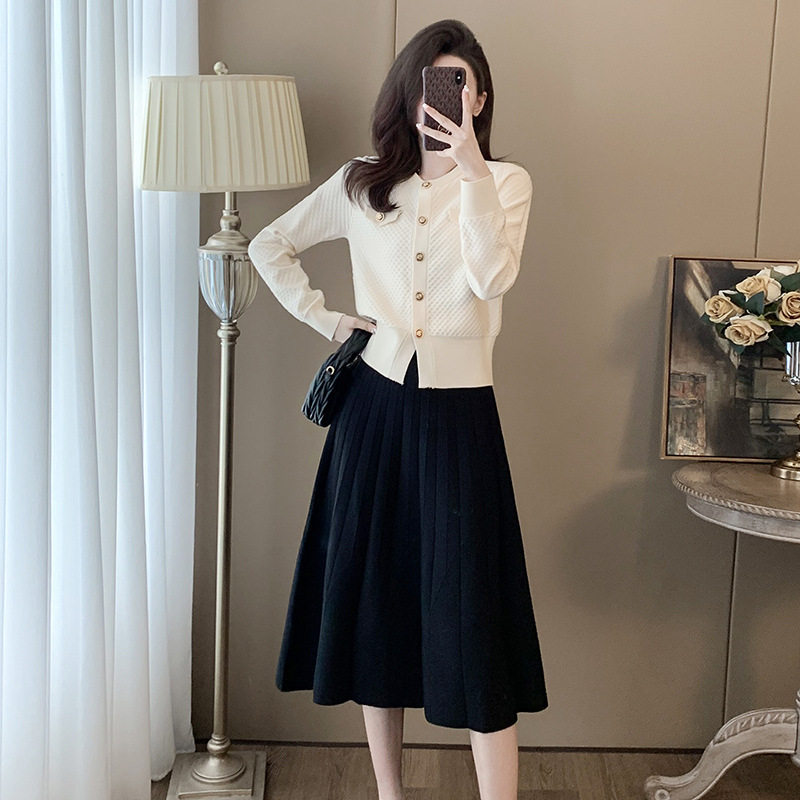 十三行女装小香风提花短款针织开衫女春季新款女士毛衣上衣外套潮