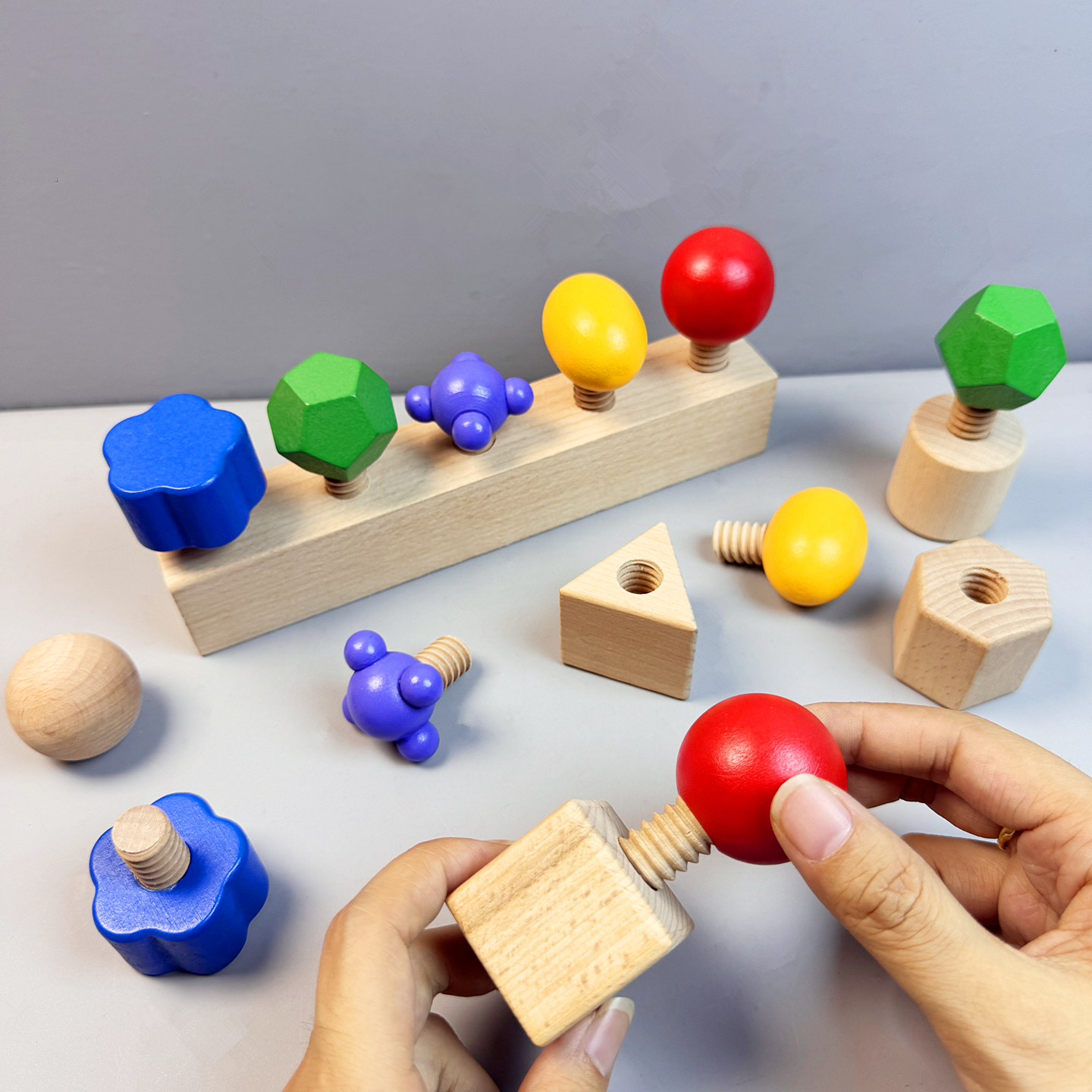 蒙氏大颗粒实木拧螺丝玩具