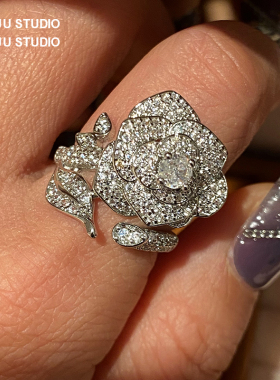 琚小姐高级感山茶花戒指