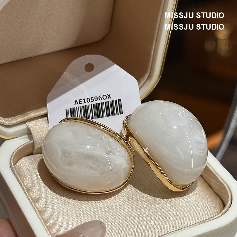 法式慵懒复古金属风树脂耳环高级感气质耳钉百搭通勤优雅浪漫宫廷,饰品/流行首饰/时尚饰品新,耳环,淘宝优惠券,粉丝福利购,淘宝优惠卷