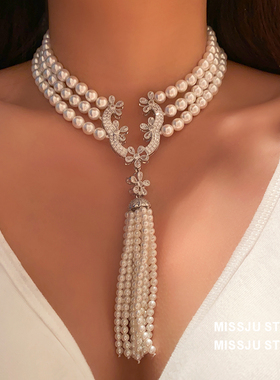 琚小姐三层贝珠珍珠花朵镶钻项链