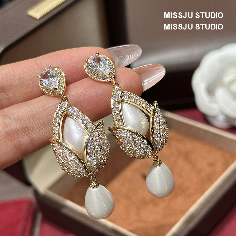 时尚气质简约锆石镶钻郁金香珍珠吊坠耳环耳饰精致礼服宴会配饰