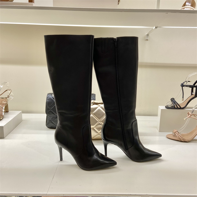 尖头中跟牛皮长靴Arezzo