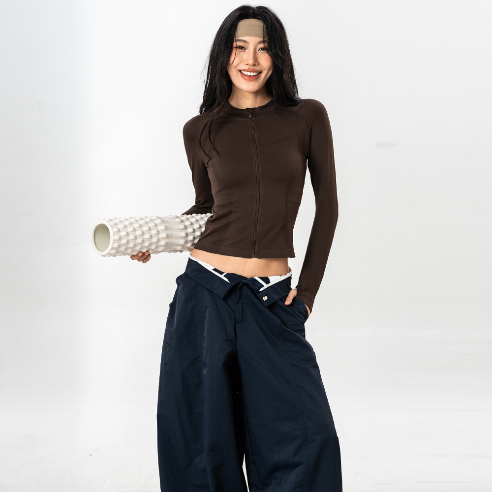 无缝一体织高弹修身瑜伽服户外运动外套小立领跑步羽毛球瑜伽长袖