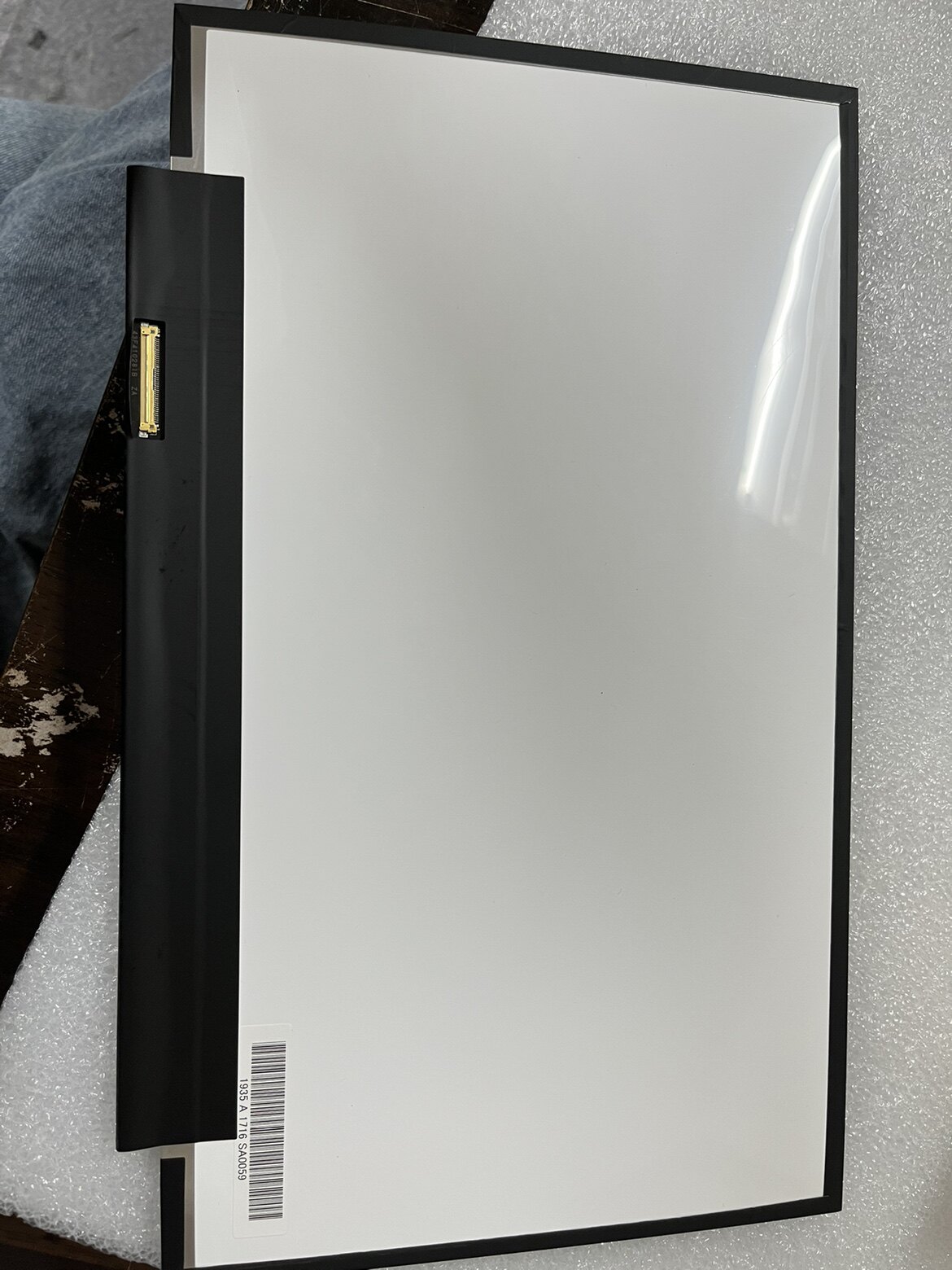 全新lq133t1jw02,2560*1440分辨率液晶显示屏